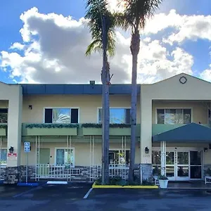 2* Hotel Quality & At The Park